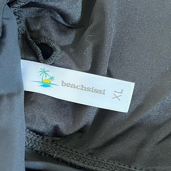 NWT Halter Neck Ruffle Hem Lace Panel Cute Tankini Set | Beachsissi - Picture 14 of 15